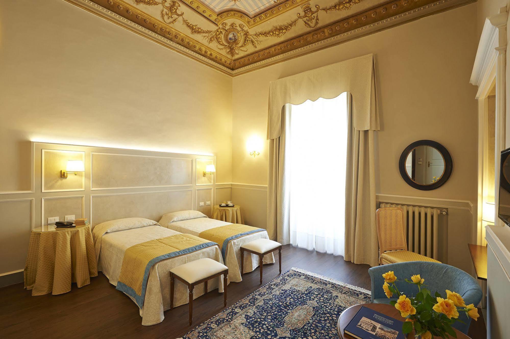 Hotel Firenze Capitale Exterior photo